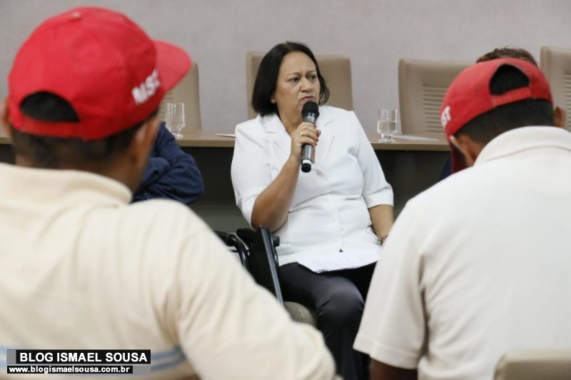 FÃ¡tima Bezerra quer doar prÃ©dio onde funcionou escola em MossorÃ³ para o MST