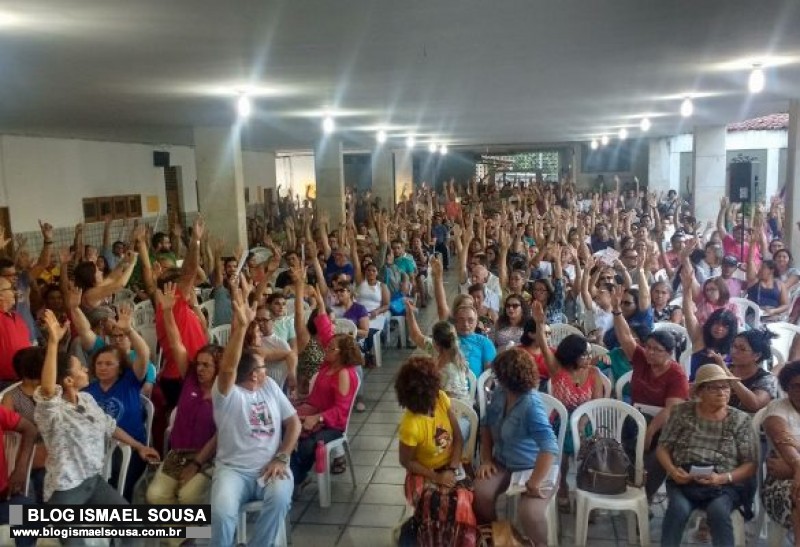 Rede Estadual de Ensino decreta suspensÃ£o da greve