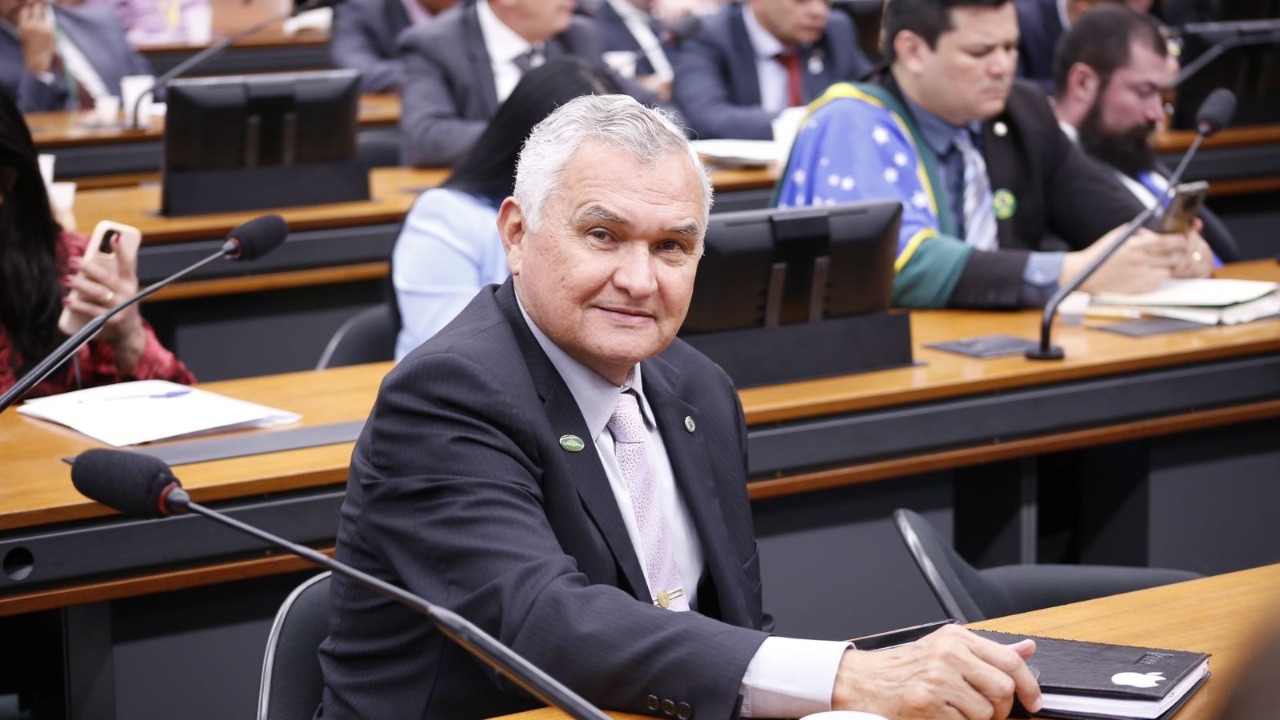 Secretário de Álvaro reconhece que Girão foi o deputado que mais destinou emendas para Natal