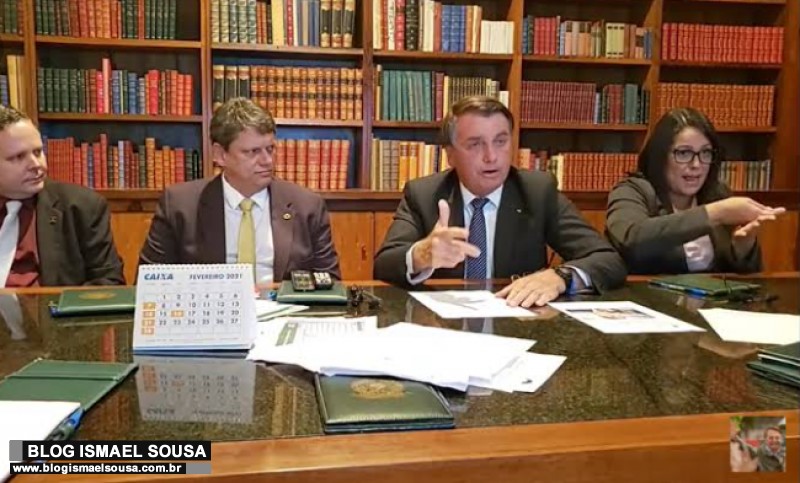 Bolsonaro zera tributos federais sobre o gÃ¡s de cozinha e o diesel 
