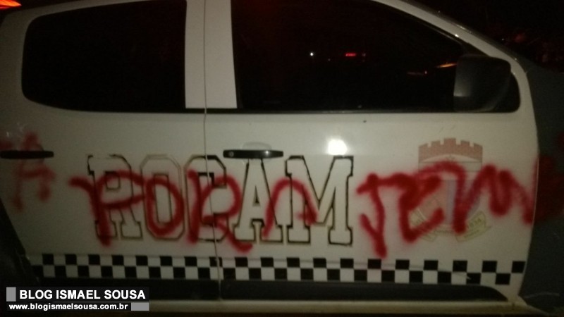 PolÃ­cia Militar prende suspeito de pichar viatura da Rocam em MossorÃ³