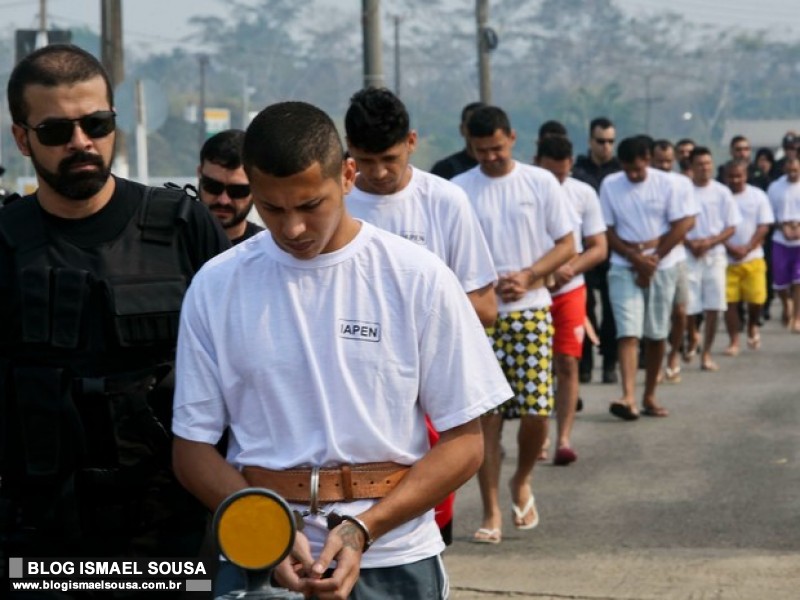 ApÃ³s ataques, 12 presos do Acre sÃ£o transferidos para MossorÃ³