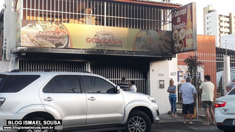 IncÃªndio atinge Restaurante Gonzaga da Panelada e destrÃ³i dois carros
