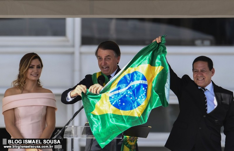 Bolsonaro toma posse e torna-se o 38Âº presidente da RepÃºblica do Brasil