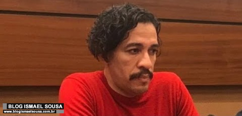 Jean Wyllys insinua que Bolsonaro planejou atentado com "faca de pÃ£o"