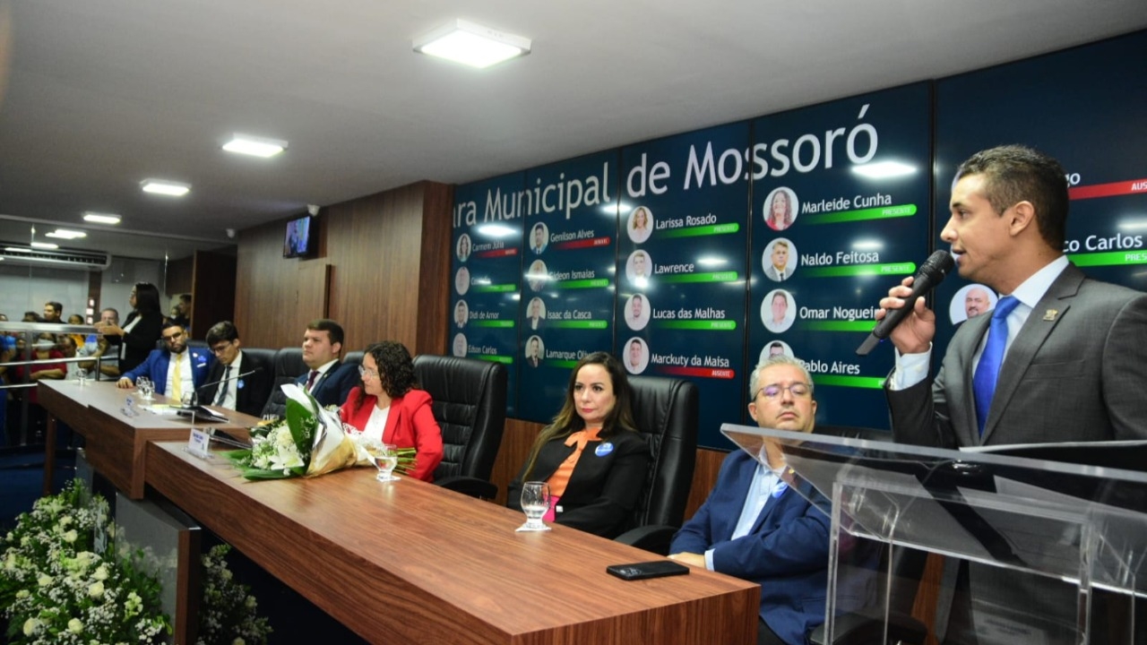 Allyson acerta ao cobrar da governadora dívidas do Estado com Mossoró