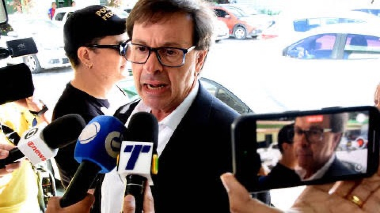 Gilson Machado deixa a prisão em um dos dias mais bizarros da história do Judiciário Gilson Machado deixa a prisão em um dos dias mais bizarros da história do Judiciário