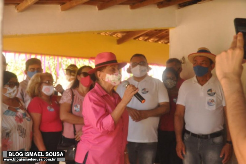 Rosalba cumpre agenda em comunidades rurais nesta domingo (01)