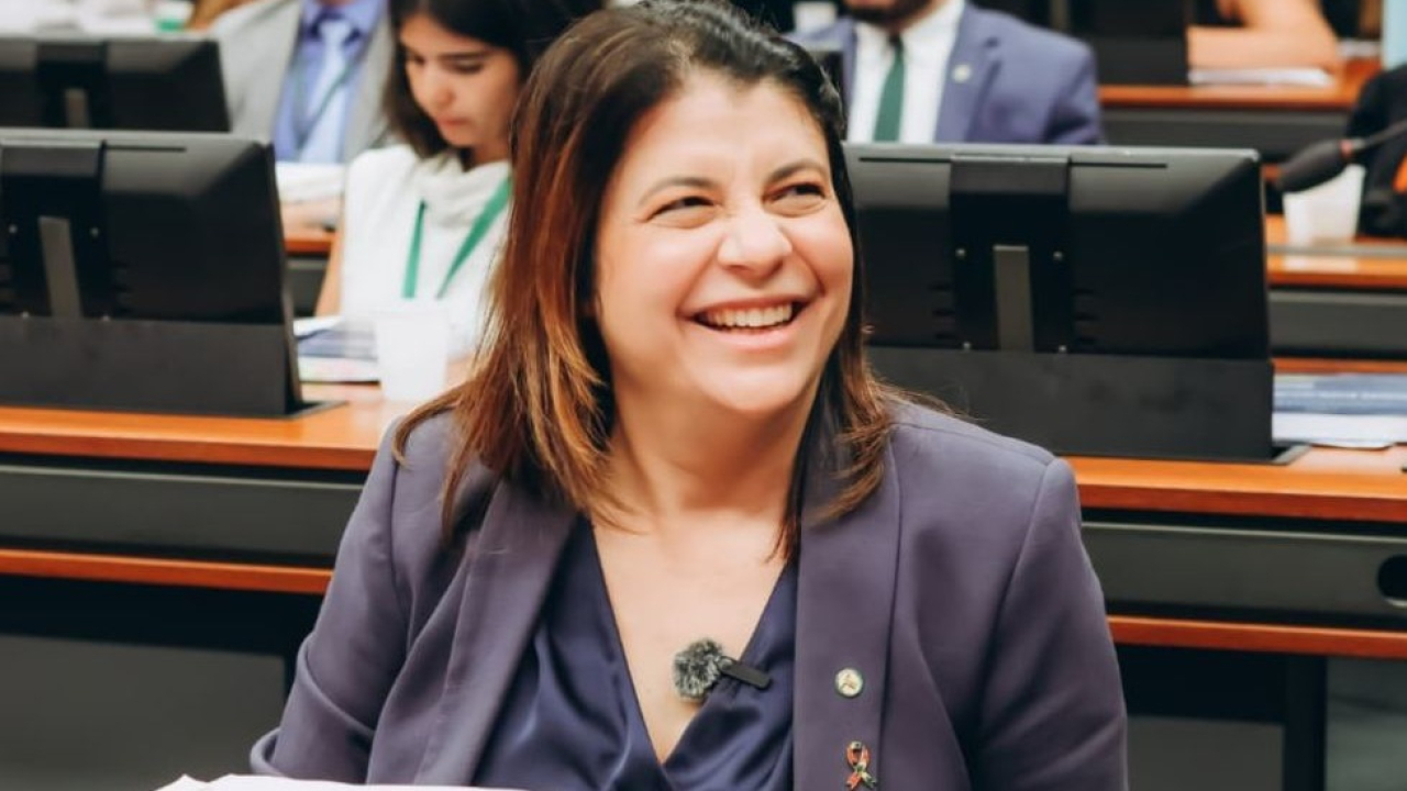 Carla tem o nome mais citado pela direita na pesquisa Data Sensus