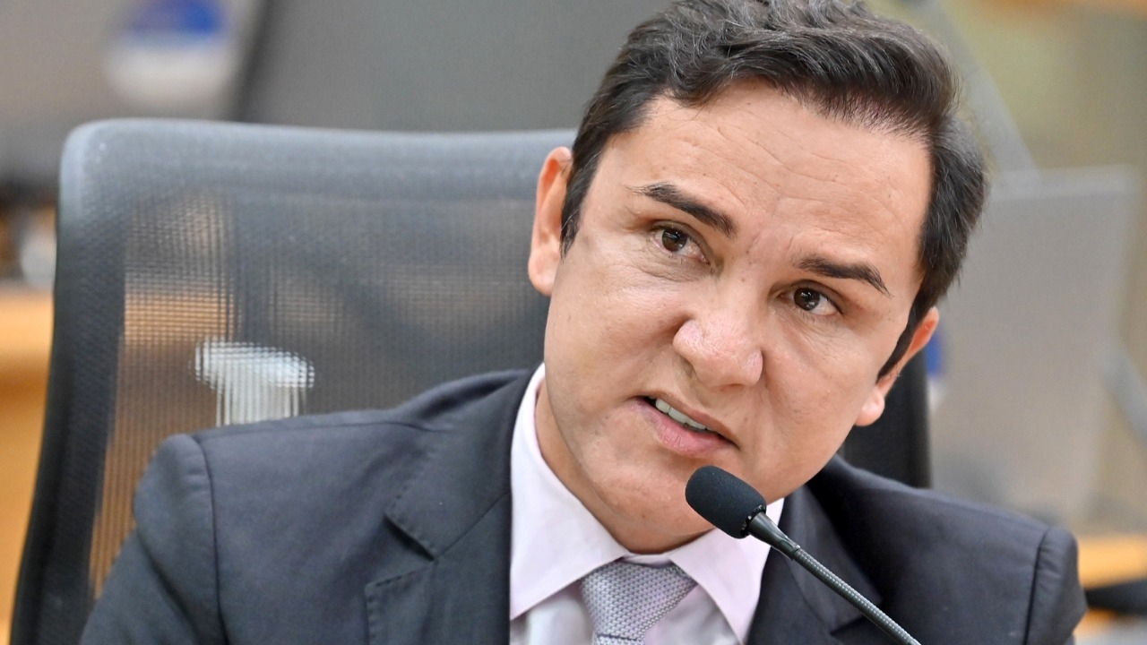 Neilton Diógenes requer implantação do sistema eletrônico do Corpo de Bombeiros