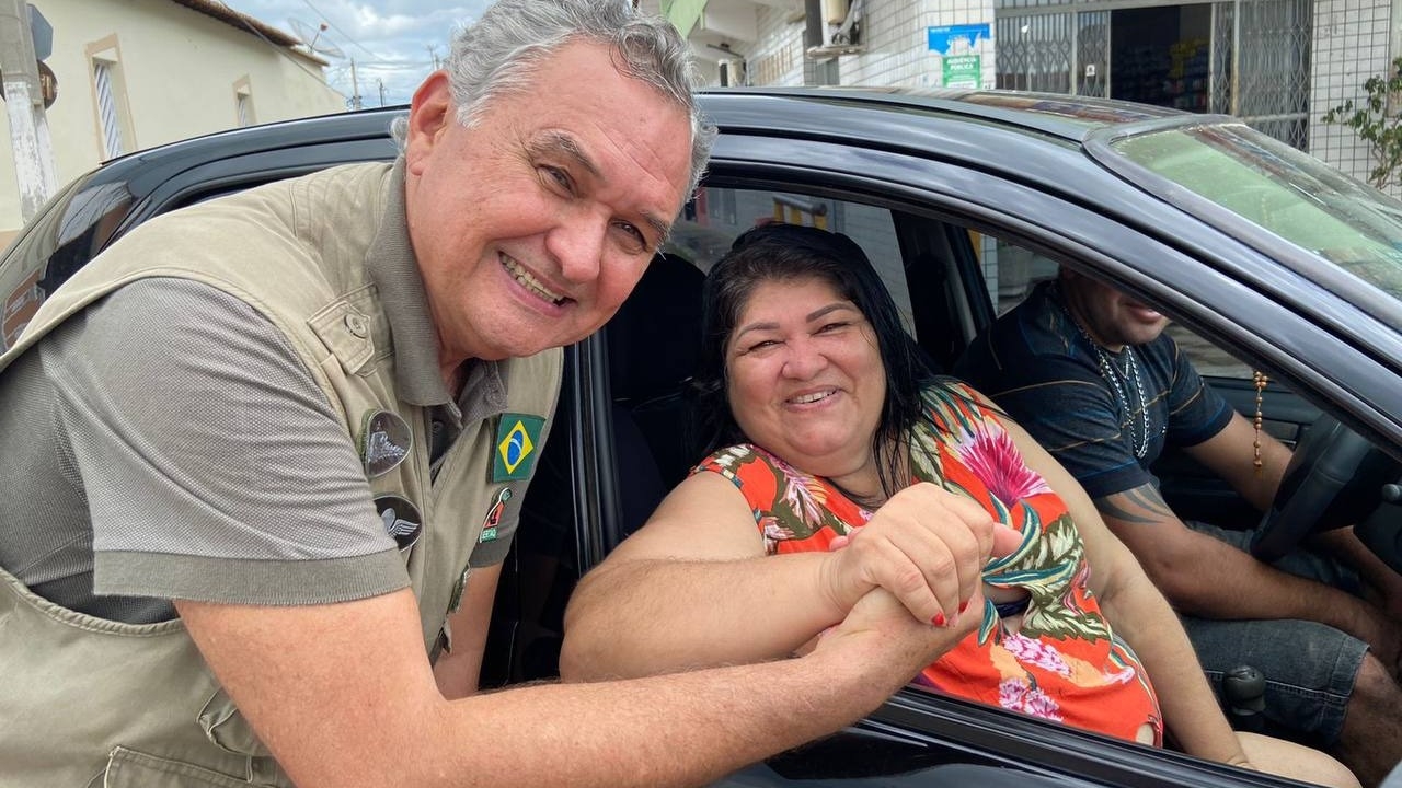 General Girão se destaca como candidato preferido da direita em mais uma pesquisa