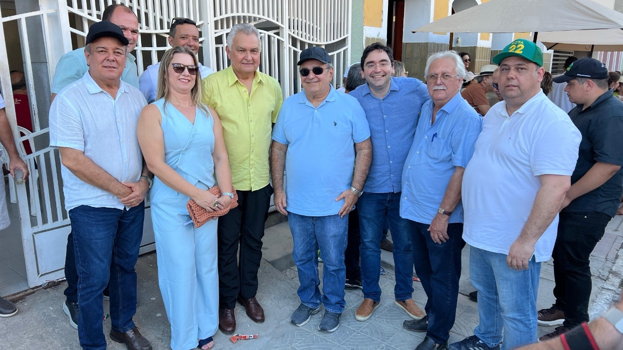 General Girão é destaque na Feirinha de Sant´Ana em Caicó e recebe calorosa recepção popular