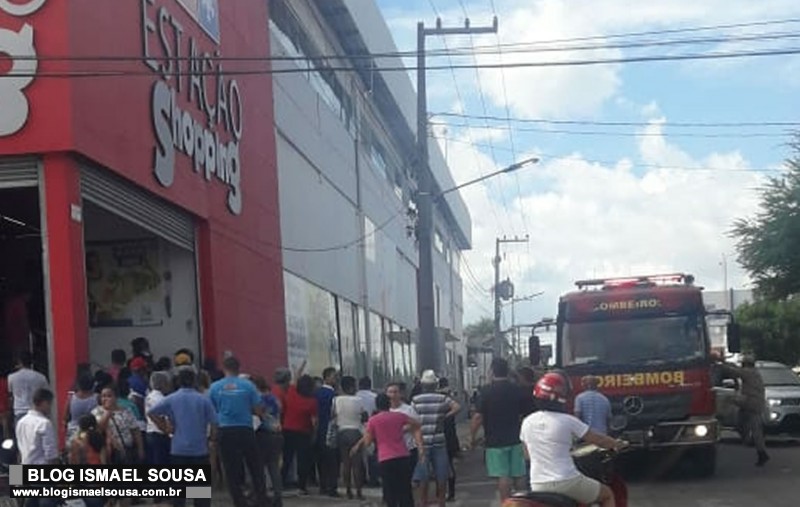 EstaÃ§Ã£o Shopping Ã© evacuado apÃ³s incÃªndio em restaurante