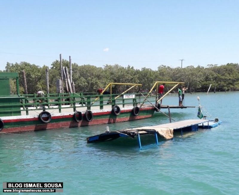 EmbarcaÃ§Ã£o que transportava funcionÃ¡rios de salina afunda no cais de Grossos