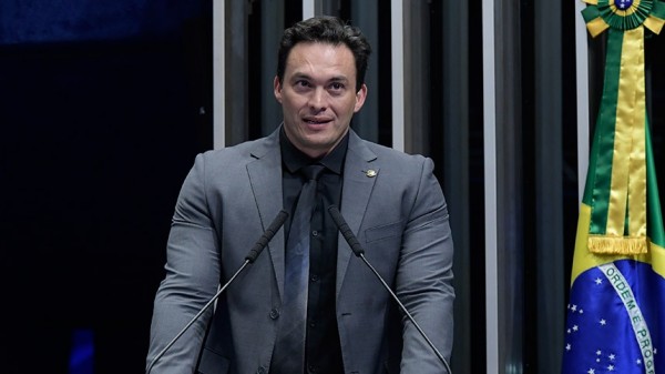 Os desconfortos que Styvenson vai enfrentar no União Brasil