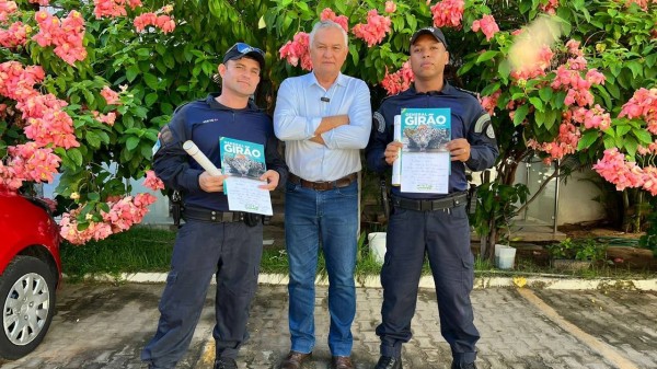 General Girão homenageia GCMs por salvarem mulher de suicídio em Mossoró: ‘Heróis da vida real!’
