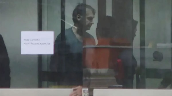 Moraes determina início do cumprimento da pena de Bolsonaro na PF