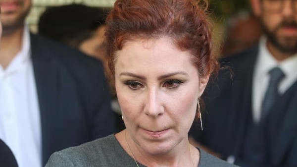 URGENTE: Carla Zambelli se entrega e é presa na Itália