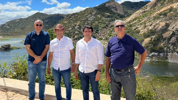 Prefeito Allyson visita pontos turísticos, projetos e obras em Acari