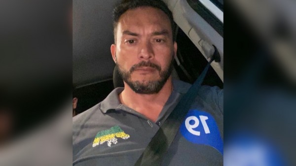 Styvenson posta sua primeira foto de campanha