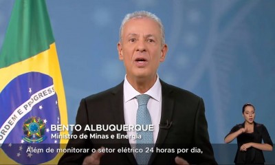 Ministro pede em rede nacional que o país economize energia elétrica