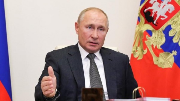 Putin ameaça o mundo ao colocar forças nucleares em alerta