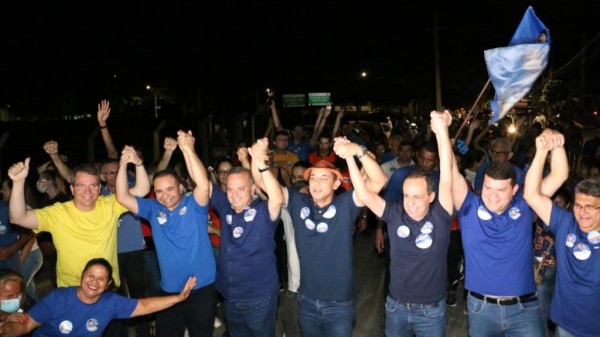 Em mobilização com Fábio e Rogério Marinho, Allyson promete 'surra de votos' em Mossoró