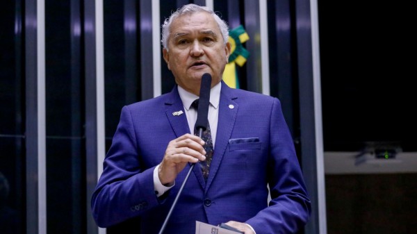 General Girão apresenta projeto que propõe endurecimento da lei para roubos e furtos de celulares