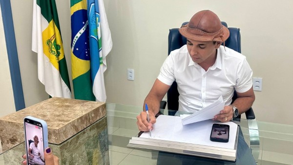 Allyson anuncia que editais dos concursos da Procuradoria e Fazenda serão publicados pós-Carnaval