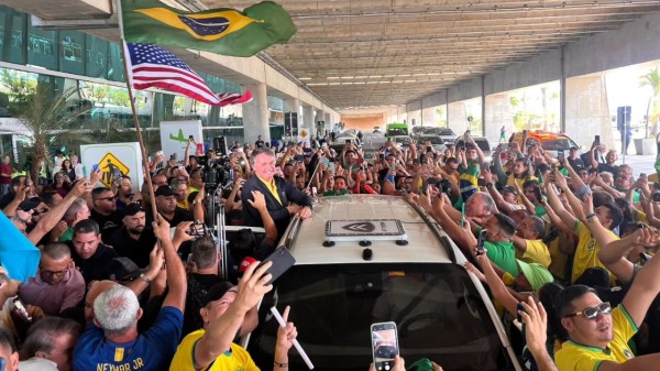 Bolsonaro chega ao RN para maratona de dois dias com candidatos do PL