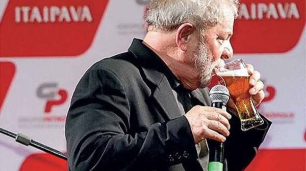 Lula mentiu: Cervejinha vai ficar mais cara com a tributação do 'Imposto do Pecado'