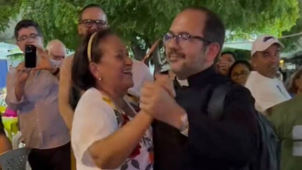 Fatima, a dançarina!