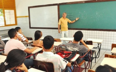 Governo convoca 208 professores efetivos aprovados no concurso 2015