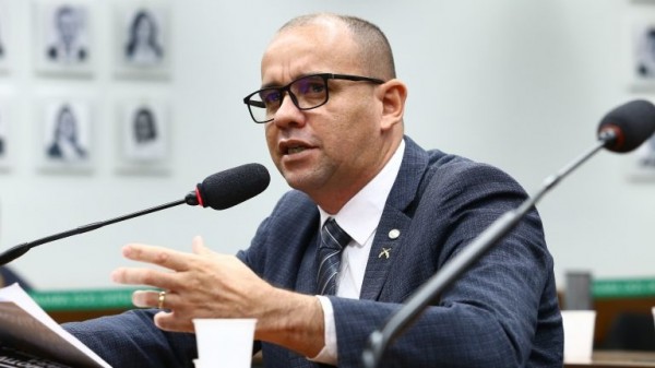 Projeto de Gonçalves desobriga policiais militares de usar câmeras nas fardas