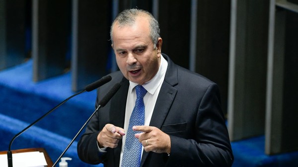 Rogério Marinho critica indiciamento de Bolsonaro e aliados e denuncia 'perseguição política'