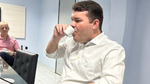 Opinião - A missão impossível de Lawrence de querer unir esquerda e direita