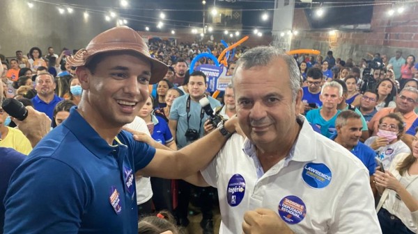 Carlos Eduardo enfrenta dificuldades em consolidar apoios e vê crescimento de Rogério em Mossoró