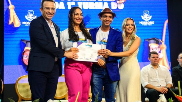 Mil jovens se formam na 1ª turma do programa 'Jovem do Futuro' em Mossoró