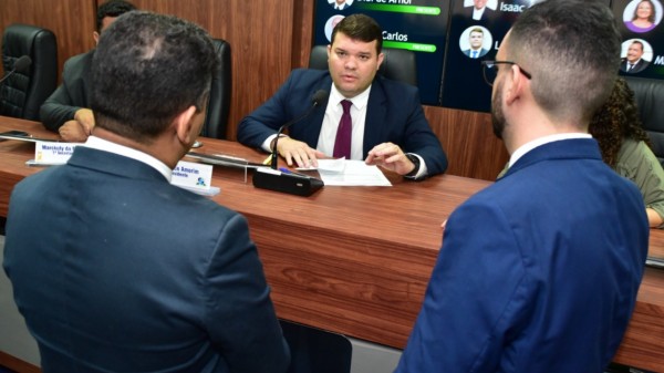 Situação e oposição na CMM elogiam Lawrence