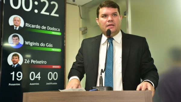 Lawrence denuncia descaso da Caern com Mossoró