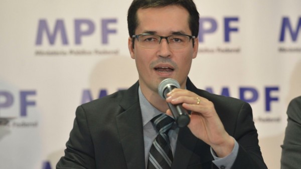 Câmara dos Deputados confirma cassação de Dallagnol
