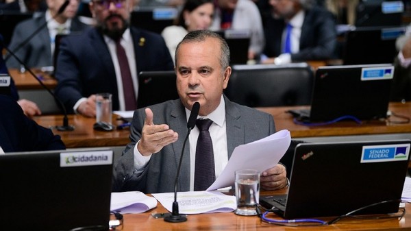 Comissão aprova projeto que impede sindicato de cobrar contribuição sem autorização
