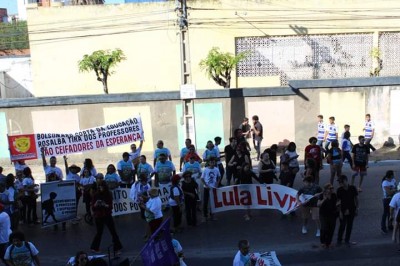 Governadora Ã© "esquecida" em protesto do Grito dos ExcluÃ­dos