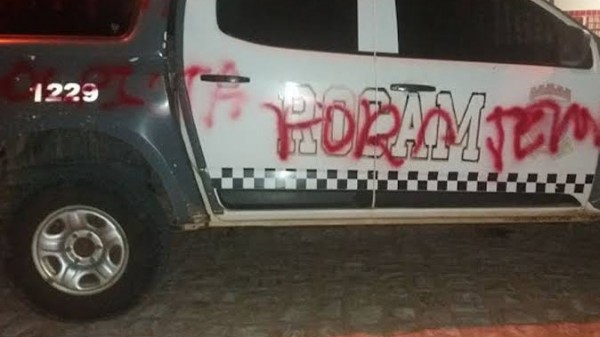 Aos extremistas, o rigor da lei; seja de direita ou esquerda