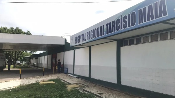 Com salários atrasados, médicos do HRTM entram em greve