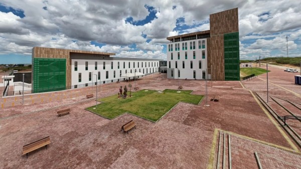 SESAP emite nota após denúncia sobre gestão e estrutura do Hospital da Mulher
