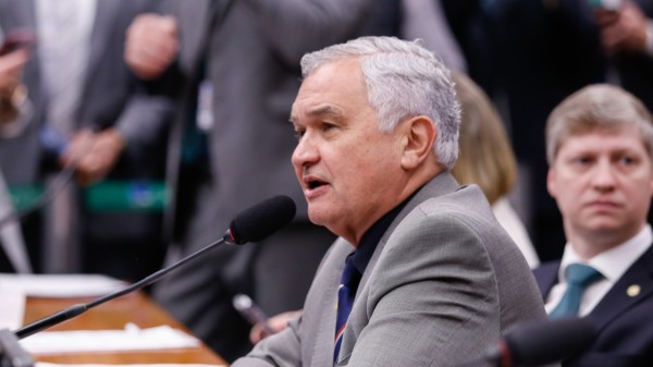 General Girão é o único deputado do RN a marcar presença em todas as sessões e reuniões da Câmara