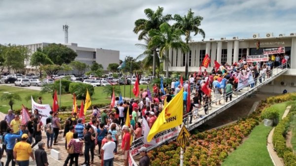 Professores podem entrar em greve e só voltar quando Fátima pagar reajuste de R$ 33%