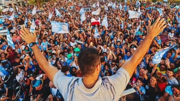 André Fernandes se consolida como força da direita nordestina após disputa histórica em Fortaleza