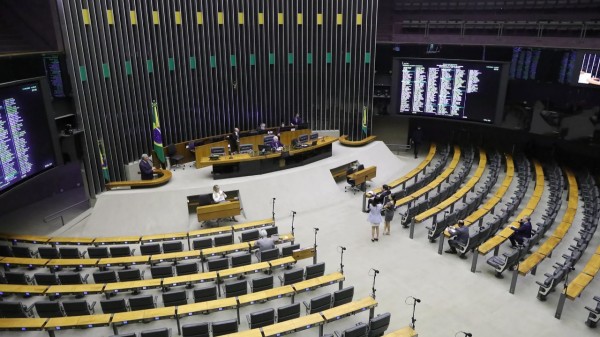 STF: Câmara aprova PL que limita decisões isoladas de ministros